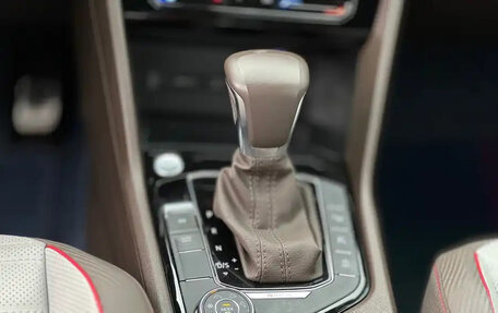 Volkswagen Tiguan II, 2022 год, 3 250 077 рублей, 13 фотография