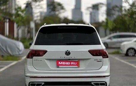 Volkswagen Tiguan II, 2022 год, 3 250 077 рублей, 7 фотография