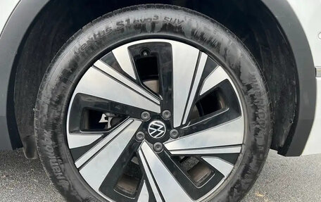 Volkswagen Tiguan II, 2022 год, 3 250 077 рублей, 25 фотография