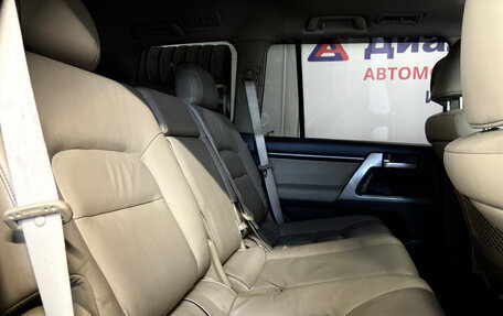 Toyota Land Cruiser 200, 2008 год, 2 427 000 рублей, 24 фотография