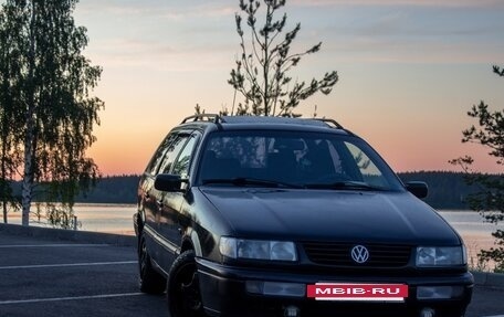 Volkswagen Passat B4, 1994 год, 285 000 рублей, 2 фотография