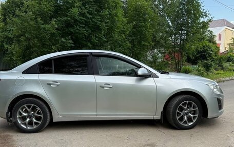 Chevrolet Cruze II, 2014 год, 800 000 рублей, 5 фотография