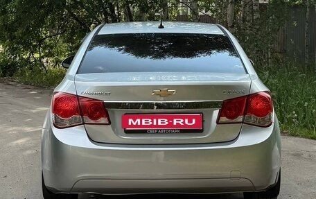 Chevrolet Cruze II, 2014 год, 800 000 рублей, 9 фотография