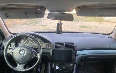 BMW 5 серия, 1998 год, 585 000 рублей, 3 фотография
