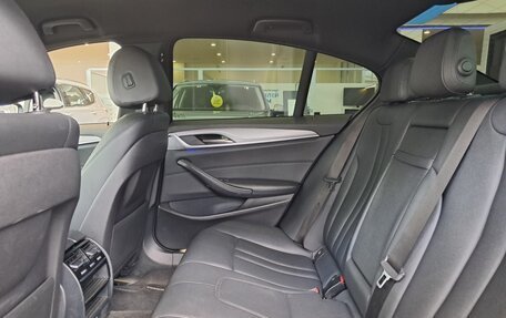 BMW 5 серия, 2017 год, 2 677 000 рублей, 12 фотография
