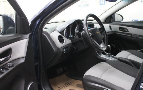 Chevrolet Cruze II, 2011 год, 566 000 рублей, 10 фотография