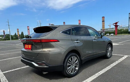 Toyota Harrier, 2021 год, 3 050 000 рублей, 4 фотография