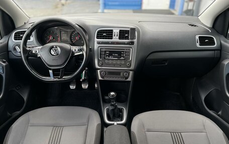 Volkswagen Polo VI (EU Market), 2016 год, 905 000 рублей, 13 фотография