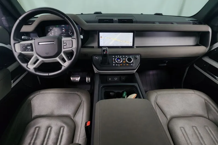 Land Rover Defender II, 2021 год, 6 135 000 рублей, 5 фотография