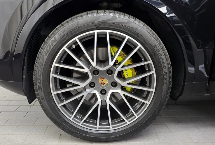 Porsche Cayenne S, 2021 год, 7 970 000 рублей, 3 фотография