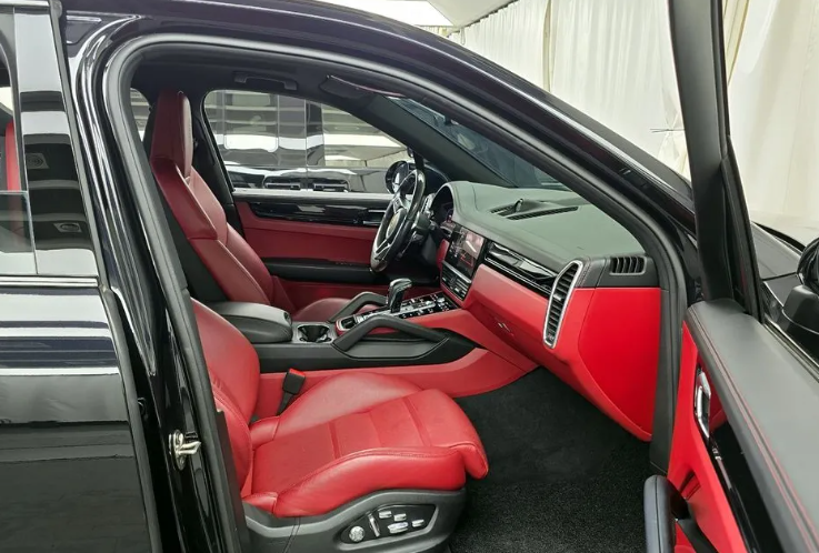 Porsche Cayenne S, 2021 год, 7 970 000 рублей, 8 фотография