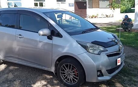 Toyota Ractis II, 2012 год, 650 000 рублей, 3 фотография