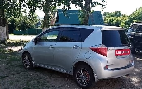 Toyota Ractis II, 2012 год, 650 000 рублей, 2 фотография