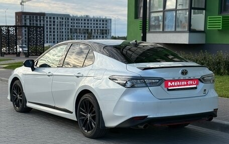 Toyota Camry, 2021 год, 3 799 000 рублей, 7 фотография