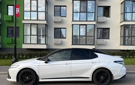 Toyota Camry, 2021 год, 3 799 000 рублей, 9 фотография