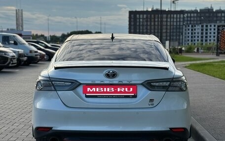 Toyota Camry, 2021 год, 3 799 000 рублей, 6 фотография