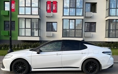 Toyota Camry, 2021 год, 3 799 000 рублей, 8 фотография