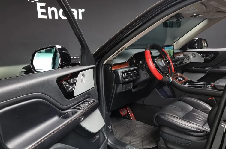 Lincoln Aviator II, 2021 год, 5 180 000 рублей, 9 фотография