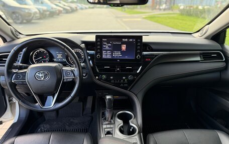 Toyota Camry, 2021 год, 3 799 000 рублей, 12 фотография