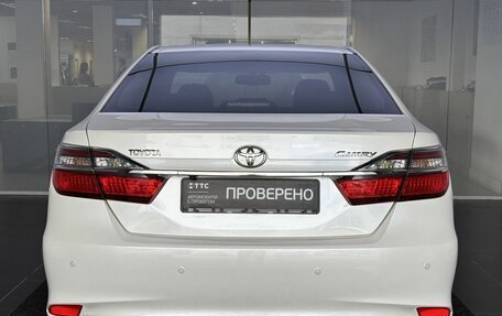 Toyota Camry, 2015 год, 1 849 000 рублей, 6 фотография