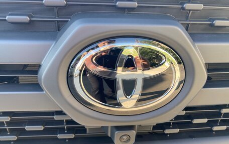 Toyota RAV4, 2024 год, 3 700 000 рублей, 9 фотография