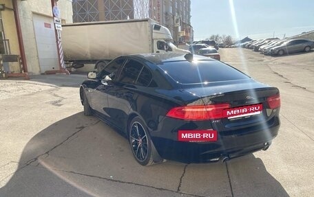 Jaguar XE I рестайлинг, 2016 год, 3 189 000 рублей, 5 фотография
