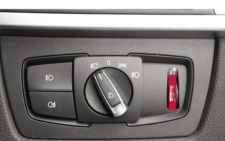 BMW 3 серия, 2018 год, 1 670 000 рублей, 14 фотография