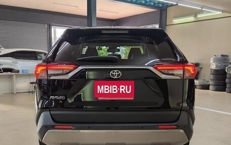 Toyota RAV4, 2022 год, 2 550 000 рублей, 4 фотография