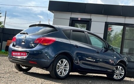 Opel Astra J, 2011 год, 585 000 рублей, 12 фотография
