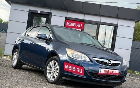 Opel Astra J, 2011 год, 585 000 рублей, 3 фотография