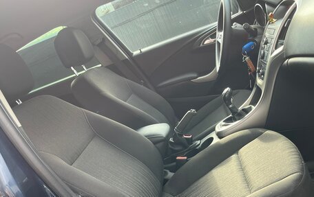 Opel Astra J, 2011 год, 585 000 рублей, 19 фотография