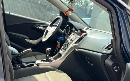 Opel Astra J, 2011 год, 585 000 рублей, 18 фотография