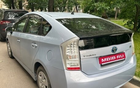 Toyota Prius, 2010 год, 1 100 000 рублей, 2 фотография