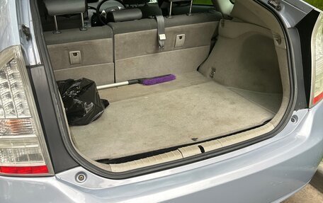 Toyota Prius, 2010 год, 1 100 000 рублей, 8 фотография