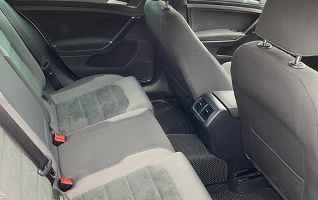 Volkswagen Golf VII, 2019 год, 1 740 000 рублей, 4 фотография