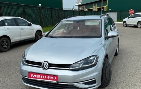 Volkswagen Golf VII, 2019 год, 1 740 000 рублей, 3 фотография