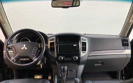 Mitsubishi Pajero IV, 2018 год, 3 500 000 рублей, 10 фотография