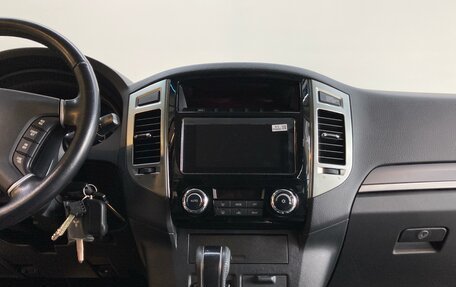 Mitsubishi Pajero IV, 2018 год, 3 500 000 рублей, 12 фотография