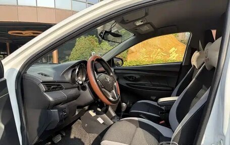 Toyota Yaris XP150 рестайлинг, 2021 год, 1 025 000 рублей, 8 фотография