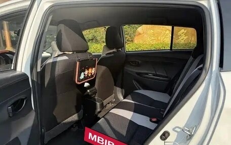 Toyota Yaris XP150 рестайлинг, 2021 год, 1 025 000 рублей, 11 фотография