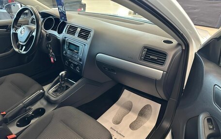 Volkswagen Jetta VI, 2016 год, 1 349 000 рублей, 11 фотография