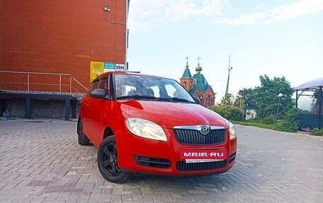 Skoda Fabia II, 2009 год, 585 000 рублей, 2 фотография