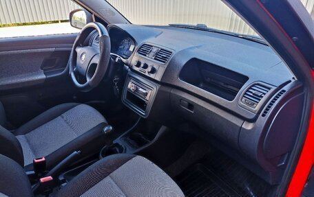Skoda Fabia II, 2009 год, 585 000 рублей, 27 фотография