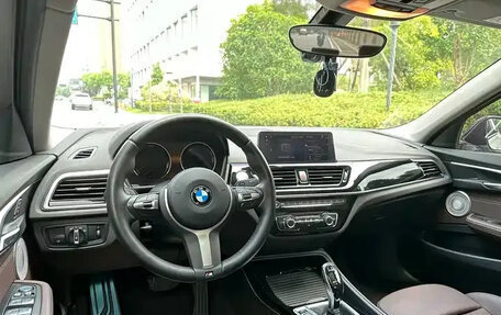 BMW 1 серия, 2022 год, 1 600 000 рублей, 9 фотография