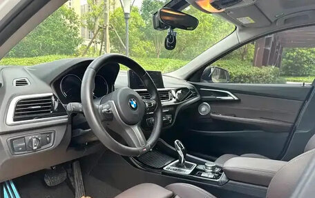 BMW 1 серия, 2022 год, 1 600 000 рублей, 8 фотография