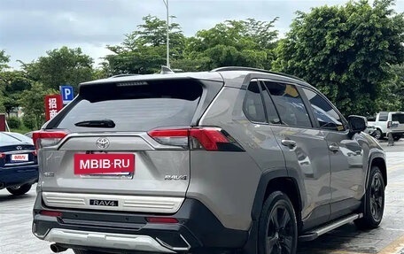 Toyota RAV4, 2022 год, 2 026 000 рублей, 3 фотография