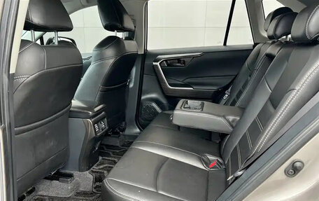 Toyota RAV4, 2022 год, 2 026 000 рублей, 15 фотография