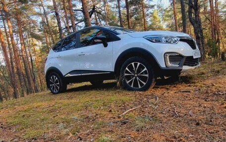 Renault Kaptur I рестайлинг, 2017 год, 1 385 000 рублей, 11 фотография