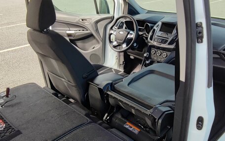 Ford Tourneo Connect II рестайлинг, 2017 год, 1 850 000 рублей, 9 фотография