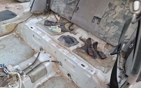 Mitsubishi Carisma I, 1998 год, 80 000 рублей, 7 фотография